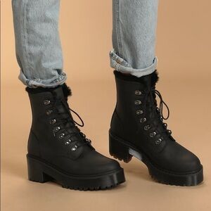 NIB Dr. Martens Leona faux fur lined Size: 6